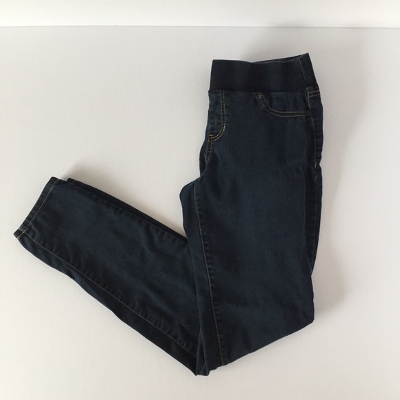 CBLA Denim - CBLA dark wash size 4 jegging
